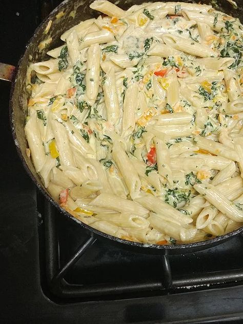 Creamy Pasta Primavera With Chicken, Creamy Chicken Pasta Primavera, Pasta Primavera Recipes Pioneer Woman, Creamy Primavera Pasta, Primavera Sauce Recipe, Creamy Chicken Primavera, Pasta Primeravera Recipe, Chicken Primavera Pasta Creamy, Easy Pasta Primavera Recipes