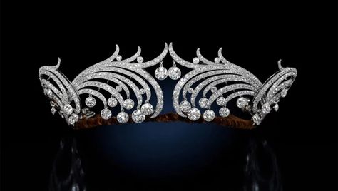 Anatomy of a Tiara | The Jubilee Season | Sotheby’s Magpie Hoard, Cartier Tiara, Mini Concept, Cartier Collection, Necklace Combo, Animal Ring, Diamond Tiara, Royal Jewels, Wedding Tiara