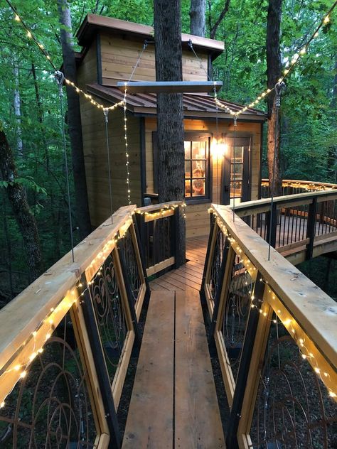 Atlanta Georgia Downtown, Treehouse Airbnb, Duluth Georgia, Atlanta Apartments, Chattahoochee National Forest, Modern Penthouse, Tiny Houses For Rent, Fire Pit Seating, Airbnb Rentals