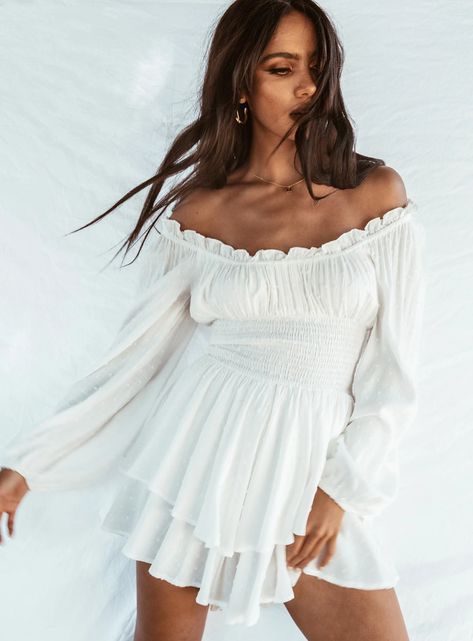 Love Galore Long Sleeve Playsuit White Casual Chique, Mini Robes, Long Sleeve Jumpsuit, Type Of Pants, Sleeved Romper, Long Sleeve Romper, Look Plus, Lantern Sleeves, Women Lace