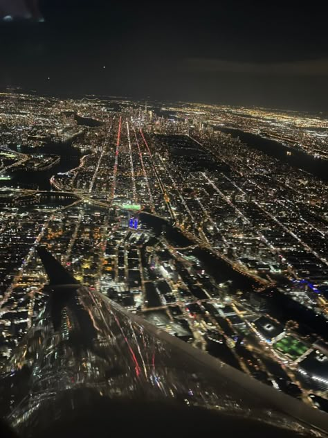 New York From Plane, New York Plane View, New York Plane Ticket, Airplane New York, Plane Tickets Aesthetic, Nwe York, Flying Over New York, New York Poses, Window View Night