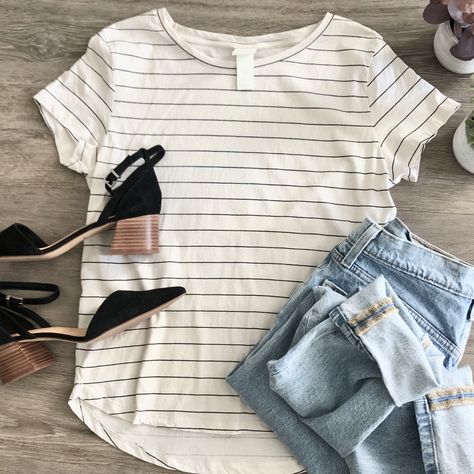 Nwot, Flawless Condition Off-White With Black Stripes Loose Fitting Basic Short-Sleeves Tshirt Nonsmoking, Clean Home Shoulders ~15” Bust ~17” Length ~23-24” Basic Tee Shirts, Basic Shorts, Clean Home, Basic Tee, Black Cream, Black Stripes, H&m, Loose Fitting, Tee Shirts