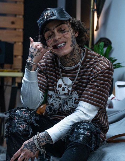 #lilskies #rappers #wallpapers Tattoos Cool, Aesthetic Tattoo Ideas, Nft Design, Rap Album Covers, Rapper Wallpaper Iphone, Skateboard Art Design, Lil Skies, Cool Aesthetic, Ty Dolla Ign