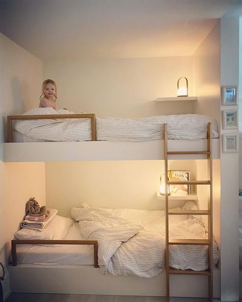 Small Kids Bedroom, Boy Bedrooms, Loft Designs, Boys Shared Bedroom, Walloon Lake, Children's Bedroom Ideas, Mediterranean Interior, Japandi Living, Bunk Rooms