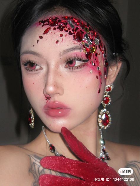 Blood Gem Makeup, Red Gem Makeup, Rhinestone Blood Makeup, Red Rhinestone Makeup, Blood Makeup Look, Glitter Blood Makeup, Blood Makeup, Gem Makeup, Make Carnaval