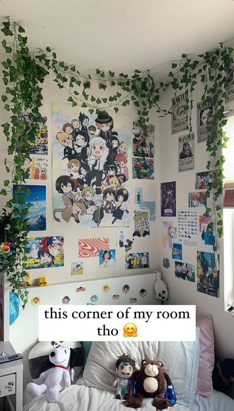 Anime Picture Wall Ideas Bedroom, Anime Bed Rooms Ideas, Simple Anime Bedroom Ideas, Anime Bedroom Ideas Wall Art, Wall Manga Room, Anime Wall Inspo Bedroom, Anime Wall Ideas Bedroom, Anime Ideas Bedrooms, Anime Wall Collage Bedroom