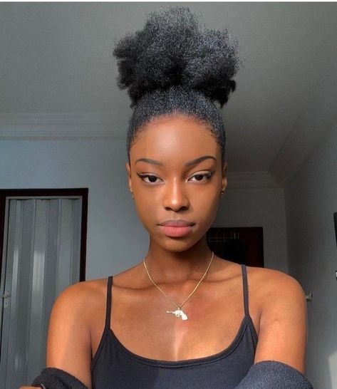 Natural Hair Bun Styles, Twisted Hair, Beautiful Black Hair, Plump Lips, Quick Natural Hair Styles, Type 4 Hair, Pelo Afro, 4c Natural Hair, Natural Hair Beauty