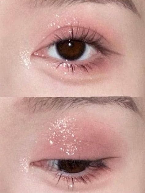 Eyeshadow Korean, Glitter Eyeshadow Looks, Pink Glitter Makeup, Douyin Makeup, Doll Eye Makeup, Look Rose, Korean Eye Makeup, Glitter Eye Makeup, Ethereal Makeup