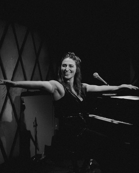 Sara Bareilles Aesthetic, Sarah Bareilles, Sarah B, Sara Bareilles, Playlist Covers, Poster Ideas, Black And White Portraits, Girl Crushes, Samba