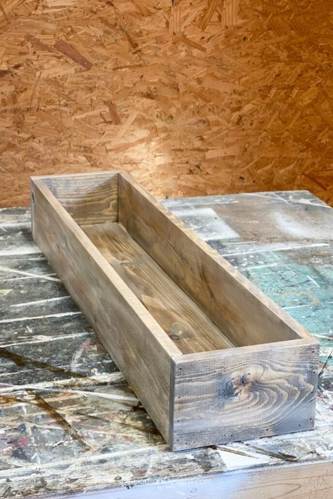 Easiest DIY Wood Box Centerpiece You'll Ever Make - Do Dodson Designs Long Wood Box, Wood Box Shelves, Wooden Flower Boxes, Wooden Box Centerpiece, Wood Box Centerpiece, Wooden Box Diy, Box Centerpiece, Small Wood Box, Rustic Wooden Box