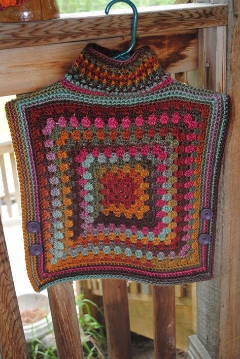 Granny Square Poncho Pattern, Square Poncho Pattern, Granny Square Poncho, Crochet Granny Stitch, Sunburst Granny Square, Crochet Squares Afghan, Poncho Crochet, Arizona Sunset, Gilet Crochet