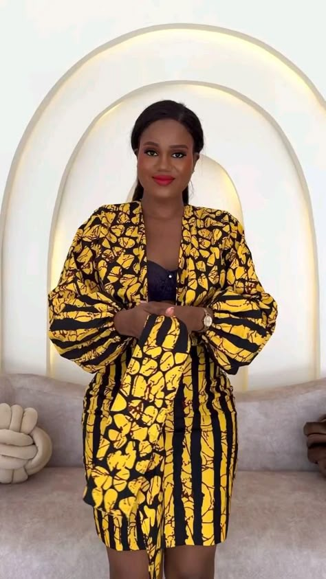 Wrap Top And Skirt, Simple Dress Styles, Short Gown Styles, Ankara Dress Designs, Trendy Ankara Styles, Ankara Short Gown Styles, Classy Short Dresses, Ankara Skirt And Blouse, African Print Tops