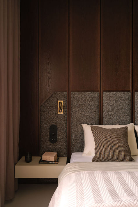 Dark Wood Paneling, Neutral Bedding, Archi Design, Indian Home Interior, Hotel Room Design, Bedroom Bliss, Modern Hotel, Bedroom Hotel, Hotel Interior