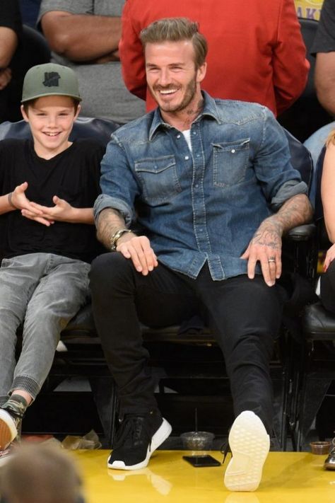 david beckham black jeans David Beckham Jeans, Look Casual Hombre, David Beckham Casual, Denim Shirt Outfits, David Beckham Outfit, David Beckham Style Outfits, Comfy Jeans Outfit, Denim Shirt Outfit, David Beckham Style