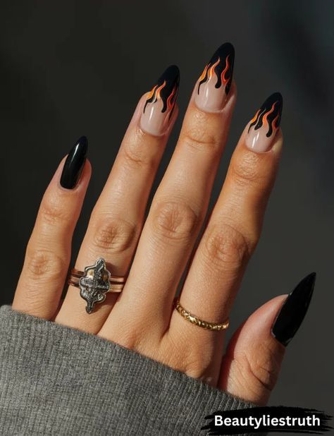 Powerful Nail Designs, Edgy Almond Nails Designs, Rock Chic Nails, Unique Black Nail Designs, Metal Concert Nails, Black Nails Flames, Black Flame Nail Art, Nails Edgy Grunge, Horror Movie Nail Art