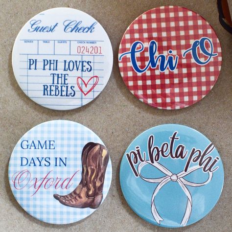 order your gameday pins!! Gameday Pins Sorority, Sorority Buttons Ideas, Game Day Pins Sorority, College Buttons, Gameday Pin, Bama Gameday, Gameday Buttons, Sorority Buttons, Sorority Pins