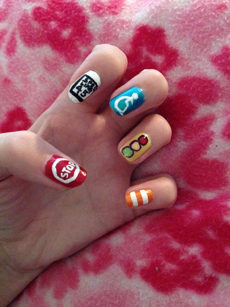 Road sign nail art! ^.^ Road Trip Nail Designs, Neat Nails, Trip To Italy, Road Sign, Sports Activities, Winter Sports, Italy Travel, Nail Art Designs, Road Trip