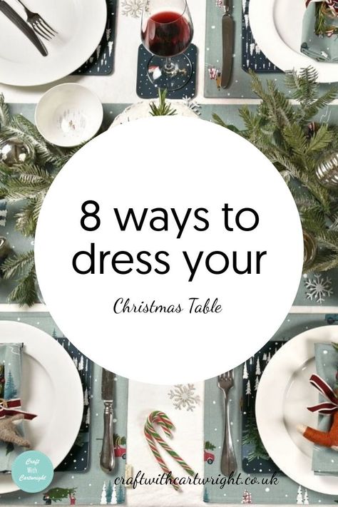 Best Christmas Table Settings, Christmas Table Settings Natural, Natal, Christmas Day Dinner Table, Christmas Table Cricut, How To Set Christmas Table, Winter Table Settings Dinner Parties, Decorating Table For Christmas, Christmas Day Table Setting Inspiration