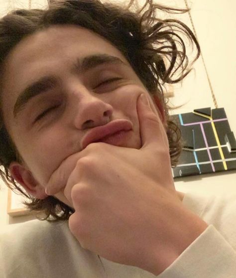 Timothée Chalamet (fan acc) ❤️ on Instagram: “king of selfies and king of my heart _ comment your favorite! Mine is the pfp 💛” Regulus Acturus Black, Guys My Age, Timmy Time, Happy Love Day, Timmy T, Regulus Black, The Perfect Guy, Timothee Chalamet, The Marauders