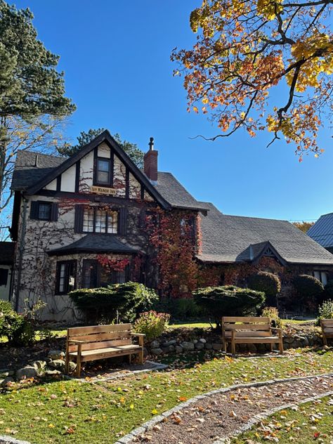 Old Money Mansion, Maine Autumn, Maine Fall, Fall In New England, Old Money House, Dragonfly Inn, Bar Harbor Maine, New England Fall, Building Architecture