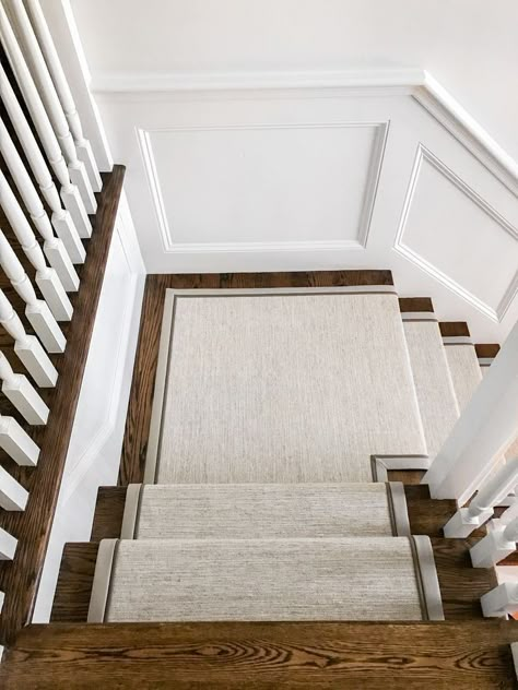 Staircase Runner Carpet, Staircase With Runner, Stair Runner With Landing, Staircase Runner Ideas, Staircase Runners, Staircase Rug, Staircase Carpet, Stairway Carpet, Entry Staircase