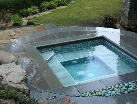 Flush with deck, no lip Tub Enclosures Ideas, Spool Pool, Kleiner Pool Design, Sunken Hot Tub, Small Inground Pool, Hot Tub Patio, Hot Tub Designs, Diy Hot Tub, Tub Enclosures