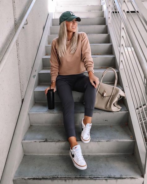 Kim Blank | Live Love Blank on Instagram: “Can’t believe my babies are done with school tomorrow...this year just flew by but I’m excited to have them home☀️🌴! If you have kiddos in…” Casual Hamptons Style, Court Legacy Outfit, Nike Court Legacy Outfit, Court Outfit, Outfits Sport, Mom Outfits Fall, Nike Court Legacy, Sports Outfit, Casual Weekend Outfit