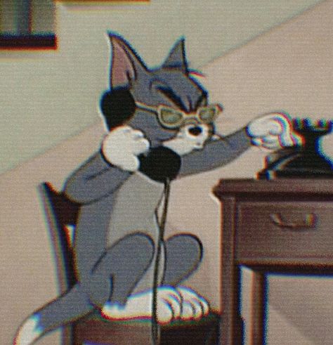 Tom And Jerry, Vintage Wallpaper, Holidays, Tv, Iphone