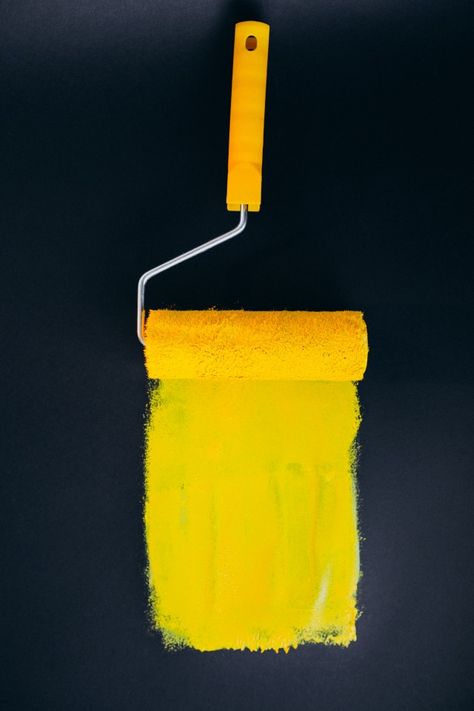 Paintroller for repairs isolated on black background in yellow paints Free Photo Ceiling Painting, House Painter, Painting Contractors, Home Fix, Light Background Images, Storing Paint, Graphic Design Lessons, Paint Roller, Painting Services