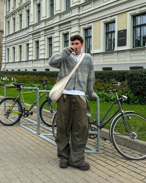 Masc Cardigan Outfit, Cardigan Outfit Men Street Styles, Men’s Cardigan, Men Cardigan Outfit, Beige Cardigan Outfit, Mens Cardigan Outfit, Cardigan Outfit Men, Green Cardigan Outfit, Fall Fits Men