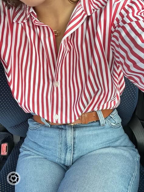 Striped Poplin Shirt Outfit, Red And White Shirt Outfit, Red Striped Shirt Outfit, Red Jeans Outfit, Striped Top Outfit, Outfits With Striped Shirts, Vacation Outfits Women, Monochromatic Fashion, Winter Fashion Outfits Casual