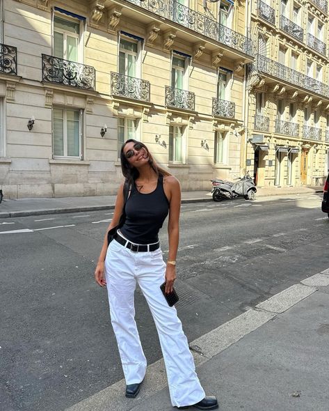 Sandra Shehab, October 2, Outfit Inspo Fall, White Pants, Holiday Fashion, Modest Outfits, Classy Outfits, Everyday Outfits, Spring Summer Fashion