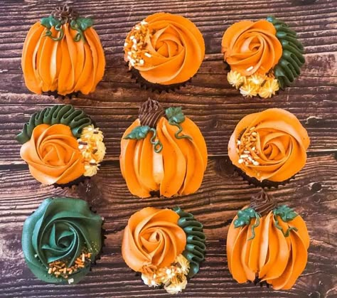 Thanksgiving Cupcakes, Halloween Breakfast, Cupcake Decorating Tips, Fall Cupcakes, Thanksgiving Cakes, Halloween Food Treats, Cupcake Cake Designs, Fall Cakes, Halloween Baking