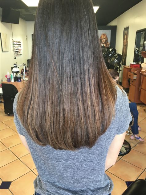 Bottom Layers Haircut, Long Length Haircuts, Round Layers, Long Layered Haircut, Layers Haircut, News Highlights, Long Layered Haircuts, Layered Haircut, Long Layers