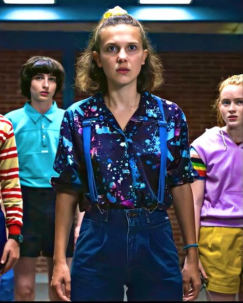 sauna test Stranger Things 3 Outfits, Eleven Outfits, Eleven Season 3, Stranger Things Millie Brown, Eleven Stranger Things Costume, Eleven St, Stranger Things Fashion, Eleven Costume, Jane Hopper