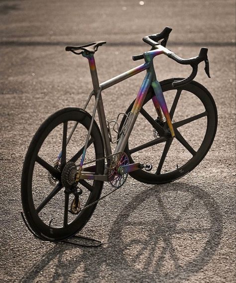 Road Bike Aesthetic, Titanium Road Bike, Bike Aesthetic, Bicycle Shop, Fixie Bike, Fixed Gear Bike, Bicycle Girl, Fixed Gear, Gravel Bike