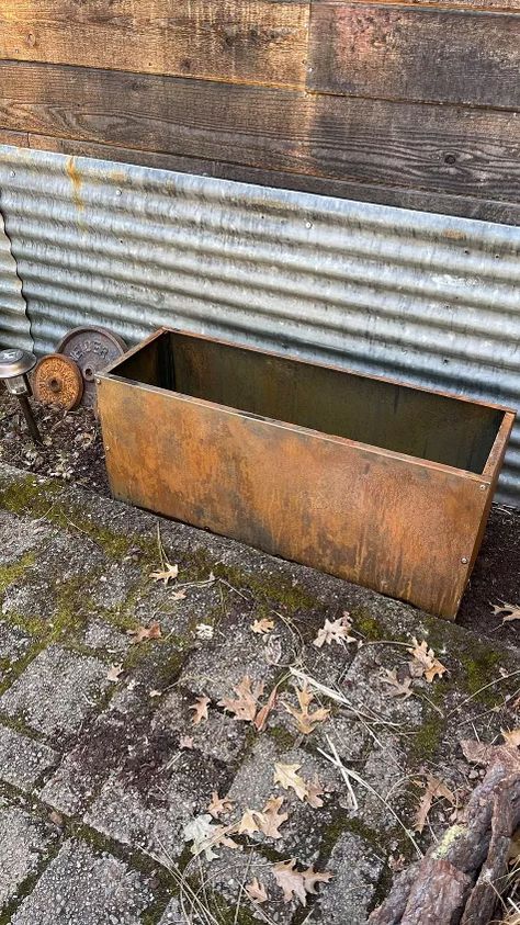 Planter Makeover, Making Raised Garden Beds, Large Planter Boxes, Cabbage Plant, Us Money, Survival Ideas, Plant Tips, Metal Objects, Pipe Decor