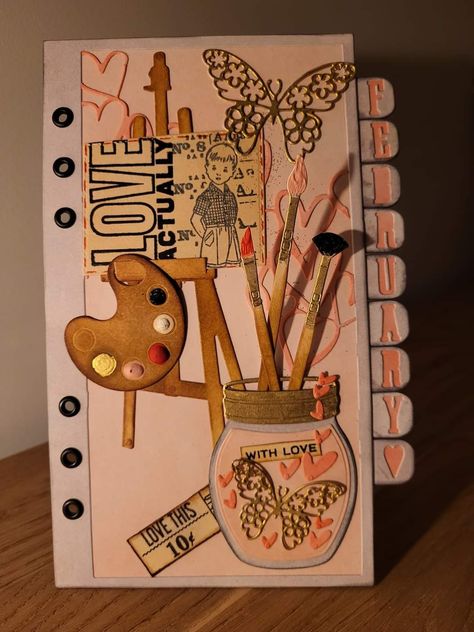 Art Project File Cover Ideas, Cover Page For Drawing Book, Fashion Sketch Book Cover Ideas, Art Journal Borders Ideas, Painting Ideas On Diary, Art Journal Cover Ideas Decorating, Painting Portfolio Cover Page, My Art Book Cover Page Drawing, Painting File Cover Ideas