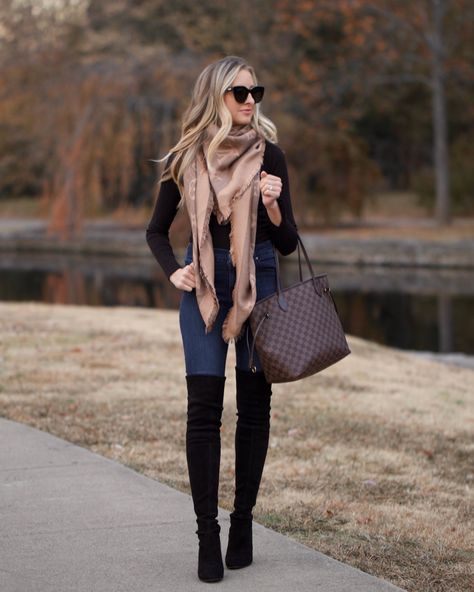 Louis Vuitton Shawl Outfit Lv Scarf, Louis Vuitton Scarf Outfit, Louis Vuitton Outfit, Fall Outfit With Boots, Lv Scarf, Shawl Outfit, Louis Vuitton Scarf, Looks Pinterest, Stuart Weitzman Boots