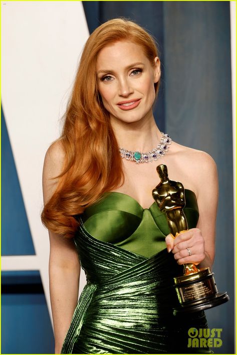 Jessica Chastain Fashion, Prom Dresses For Redheads, Jessica Chastain Hair, Redhead Dress, Jessica Chastain Oscar, Outfits Frühling, Red Headed League, Oscar Hairstyles, Redhead Fashion