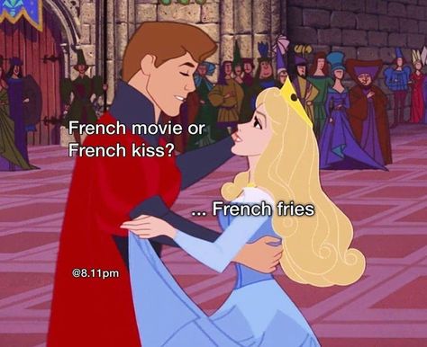 Sass Aesthetic, Meme Comic, Disney Princess Funny, Bentley Mulsanne, Funny Disney Memes, Funny Disney Jokes, Vie Motivation, Disney Jokes, Cartoon Memes