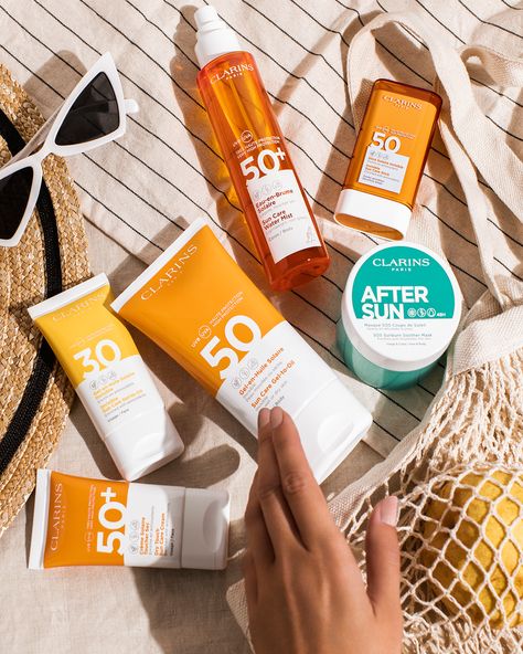 https://www.clarins.co.uk/skincare-sun-sun-protection/410/ Sun Screen Aesthetic, Sunblock Aesthetic, Sking Care, Square Knot Bracelet, Sunscreen Packaging, Sun Protection Cream, Spf Face, Cosmetic Creative, Macrame Bracelet Tutorial