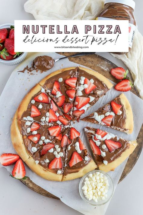 This strawberry Nutella pizza recipe is such a fun dessert. If you're a fan of Nutella recipes, you absolutely have to try this for yourself. With a few simple ingredients, this comes together in no time. Let's make it! Desert Pizza Recipes, Nutella Deserts, Pizza Aesthetic Wallpaper, Dessert Pizza Recipe Easy, Wallpaper Pizza, Nutella Ice Cream Recipe, Nutella Dessert Recipes, Strawberry Pizza, Nutella Pizza