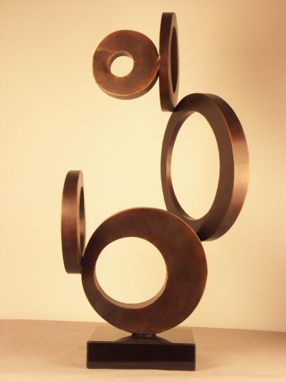 Sculpture Modern, Cardboard Sculpture, Sculpture Ideas, Sculpture Metal, Steel Art, Steel Sculpture, Pottery Sculpture, Metal Art Sculpture, Contemporary Sculpture