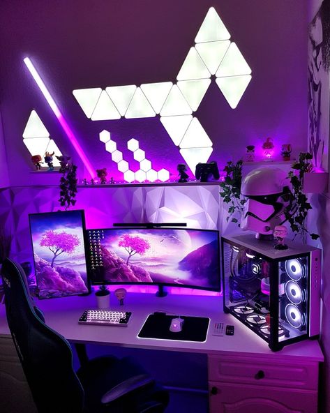 Couples Gaming, Couple Gaming Room Setup, Nanoleaf Designs, Games Room Inspiration, Purple Games, Gaming Desk Setup, Best Gaming Setup, Computer Gaming Room, Gamer Setup