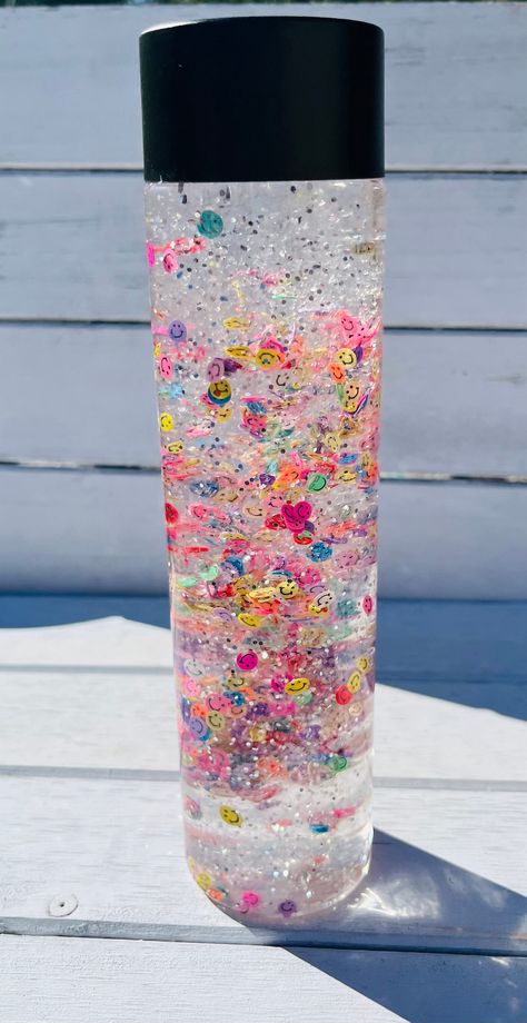 Glitter Sensory Bottles, Calming Bottle, Calm Down Jar, Calm Down Bottle, Kids Sensory Play, School Counselor Office, Sensory Bottle, Happy Jar, Counselor Office