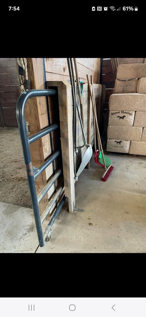 Horse Shed With Tack Room, Diy Horse Corral, Goat Paddock Ideas, Farm Stall Ideas, Pallet Barn Diy, Diy Horse Tack Room, Feed Shed Ideas, Horse Dry Lot Ideas, Horse Hay Storage