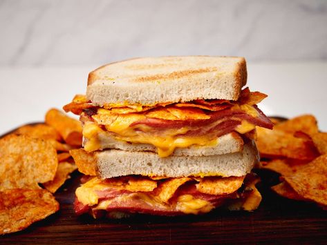 Bologna Sandwich Recipes, Fried Bologna Sandwich, Fried Bologna, Bbq Chips, Bologna Sandwich, Sandwhich Recipes, Panini Sandwiches, Baked Crackers, Peanut Butter Sandwich