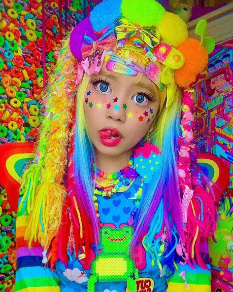 Cybr Grl, Decora Fashion, Harajuku Decora Kei, Decora Outfits, Decora Kei Fashion, Clowncore Aesthetic, Decora Harajuku, Harajuku Decora, Scene Punk