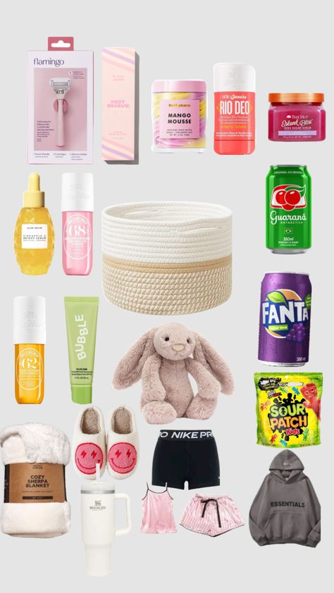 Ideas for birthday baskets 🫶🏻🎀💗 Letter Basket Ideas, B Day Baskets, Make A Birthday Basket, Cute Birthday Baskets, Best Friend Birthday Basket, Bday Basket, Cute Baskets, Birthday Baskets, Bestie Ideas